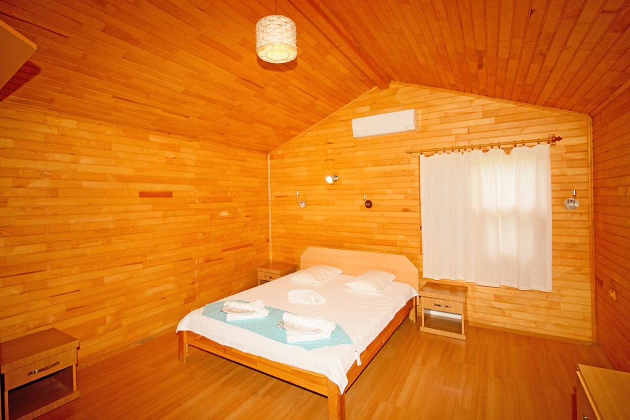 Three Islands Bungalow Çıralı Eksteriør billede
